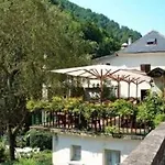 Des Deux Rivieres Hotel