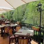Hotel Des Deux Rivieres