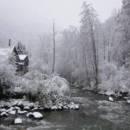 Des Deux Rivieres Hotel Seix