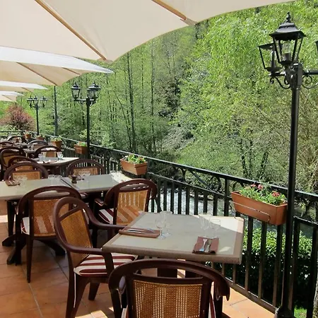 Hotel Des Deux Rivieres