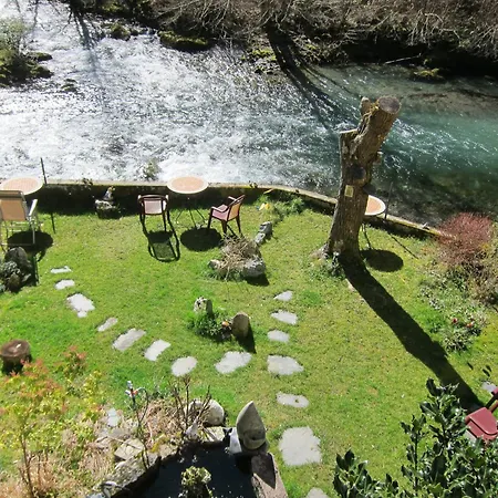 Hotel Des Deux Rivieres *